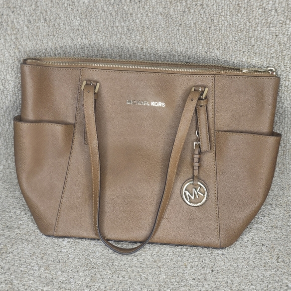 Michael Kors Handbags - Michael Kors Jet Set  Saffiano Leather Tote
